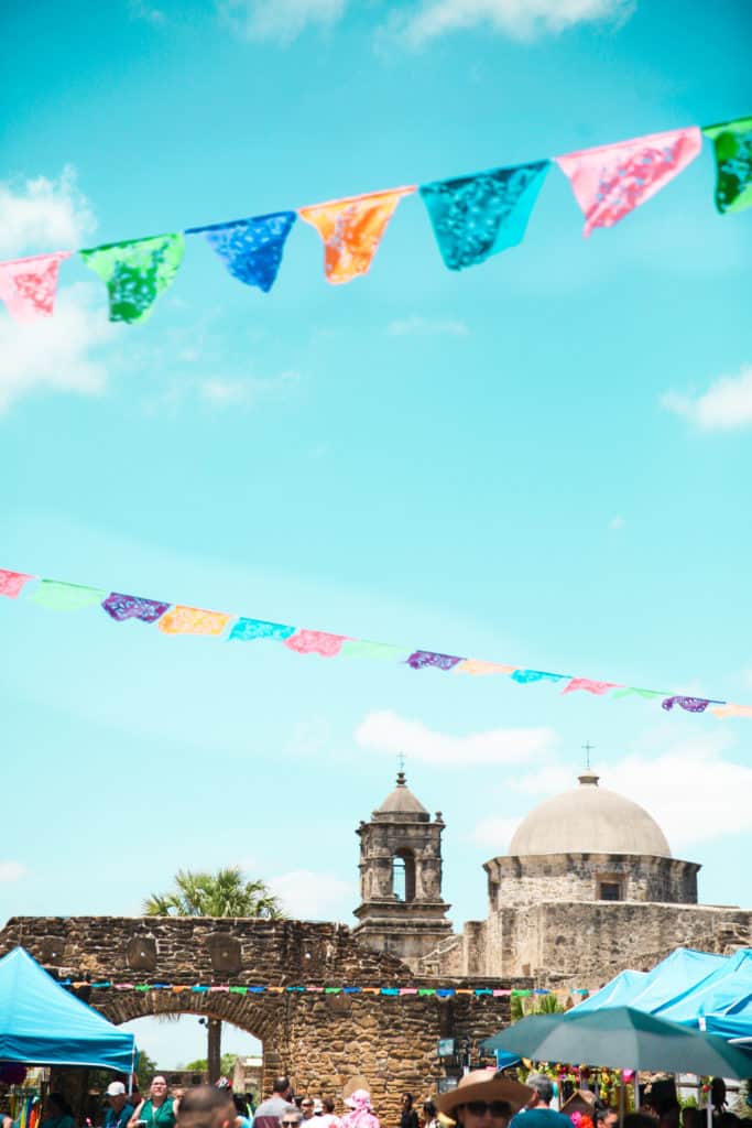 A Guide to Fiesta San Antonio 