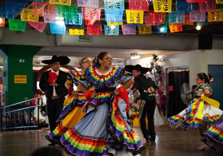 Things to Do on the San Antonio Riverwalk My Curly Adventures