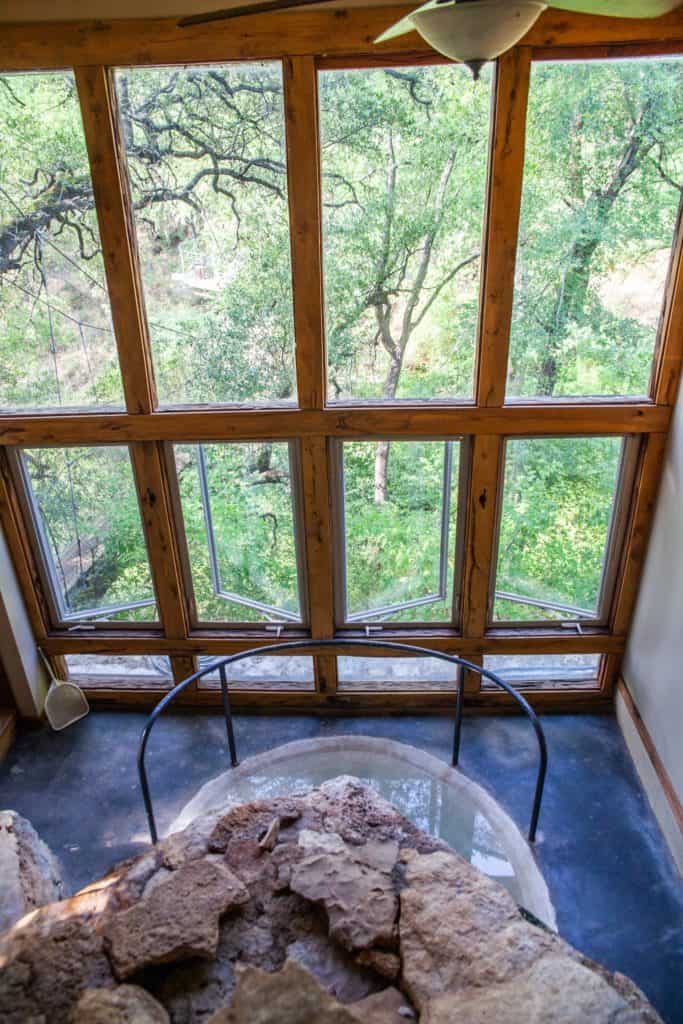 Luxury Eco Friendly Hotels in Texas Sleep In This Tree House in Spicewood TX