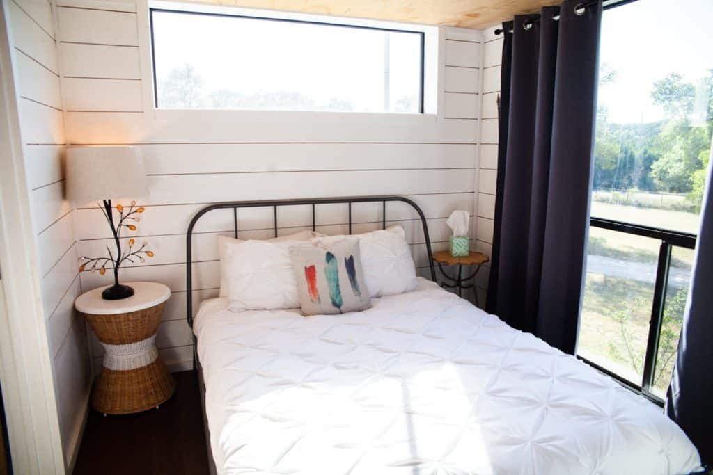 Sleep in a Tiny Home in Dripping Springs - Wander Star Farms 