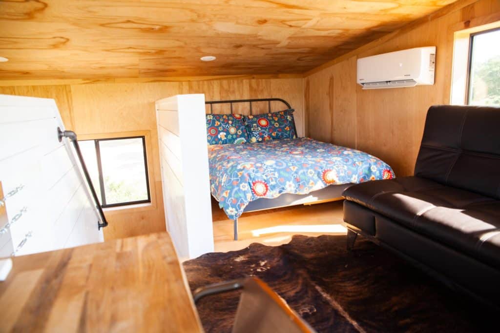 Sleep in a Tiny Home in Dripping Springs - Wander Star Farms 