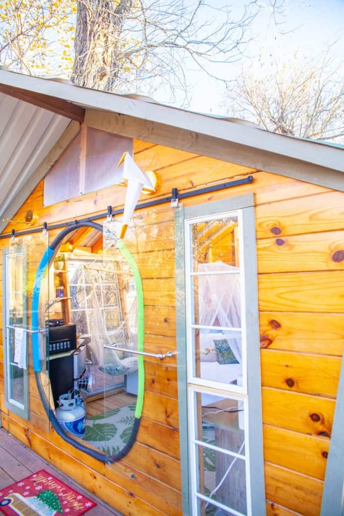 Stay in This Beautiful Tree House in East TX - Huntsville Treehouse