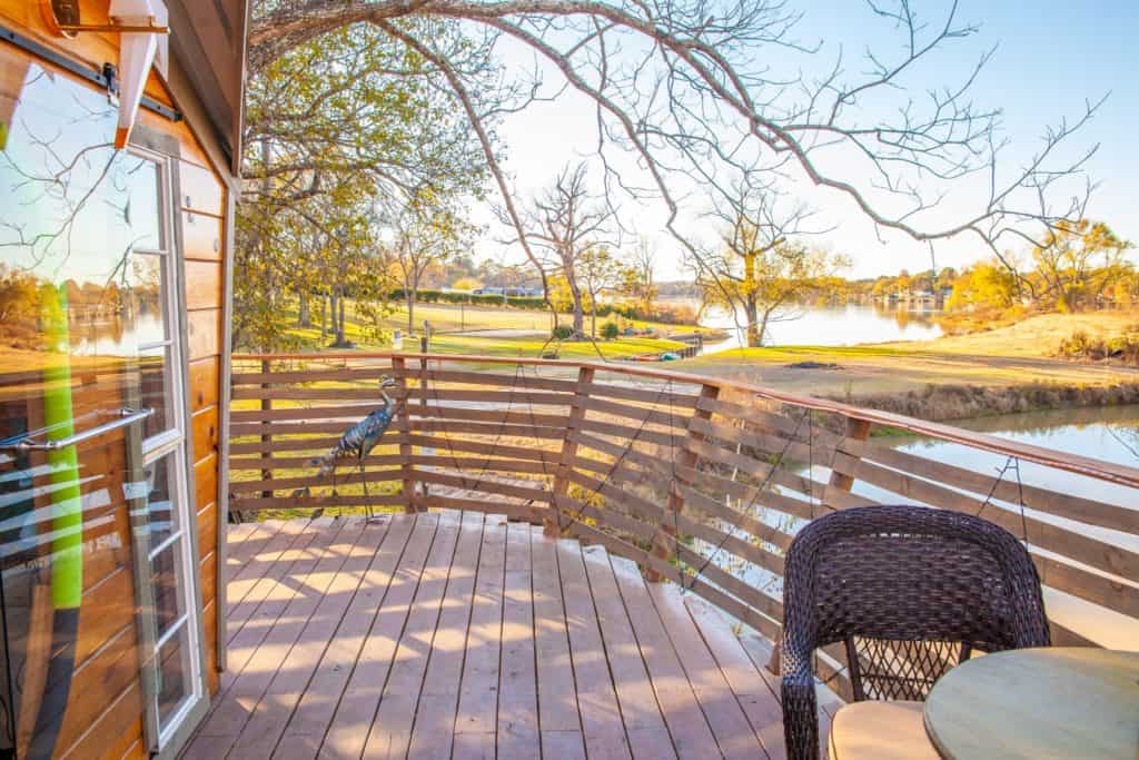 Stay in This Beautiful Tree House in East TX - Huntsville Treehouse