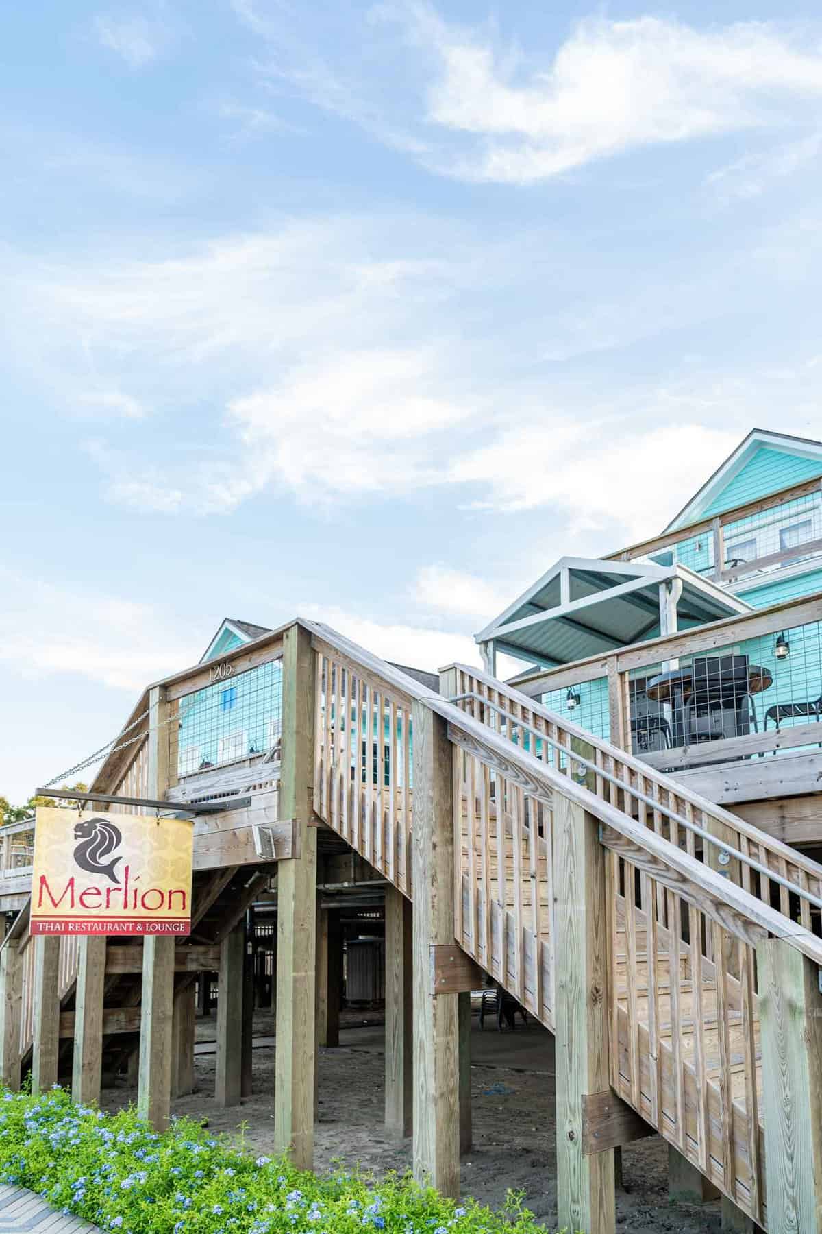 Exterior of Merlion Restaurant & Bar in Bay Area Houston