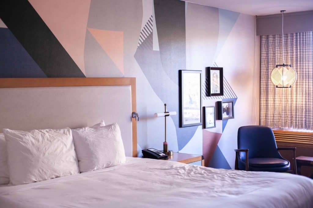 Where to Stay Dallas Beeman Hotel