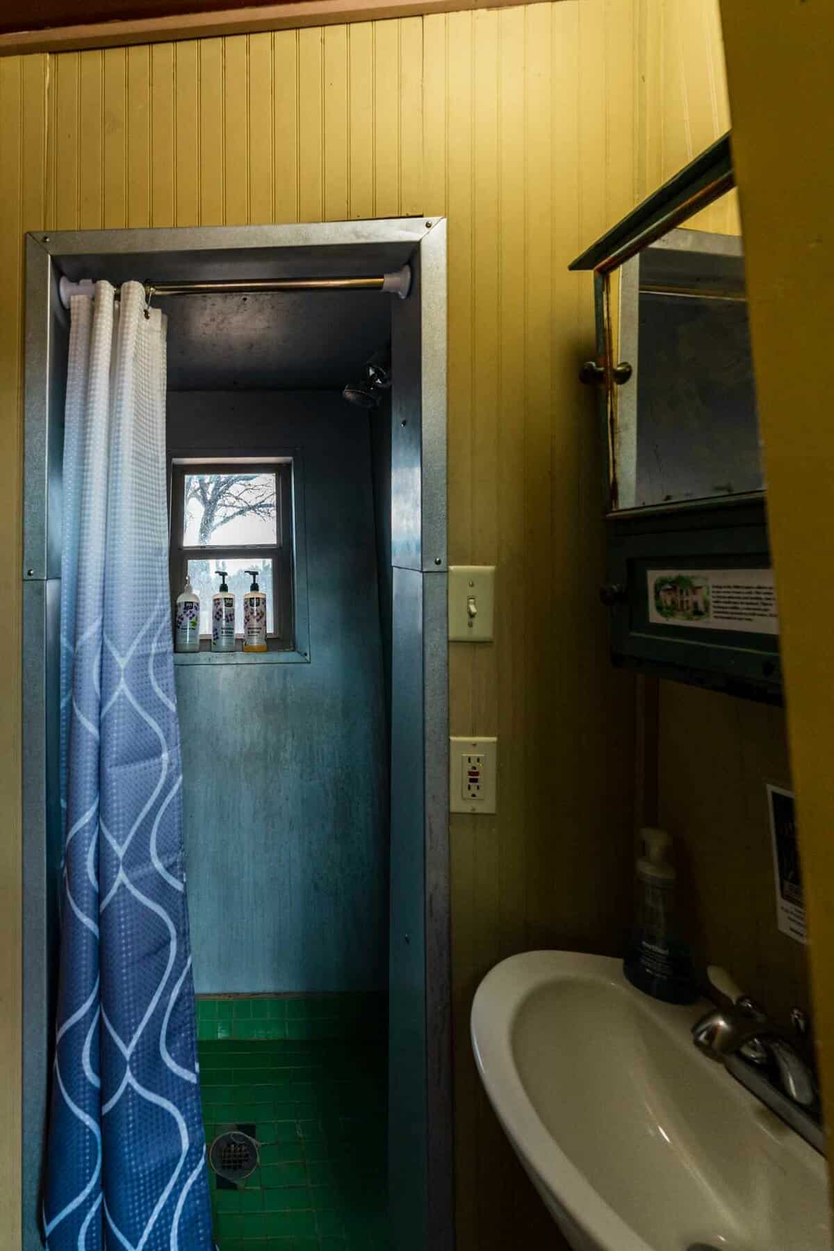Bathroom inside the Cabin