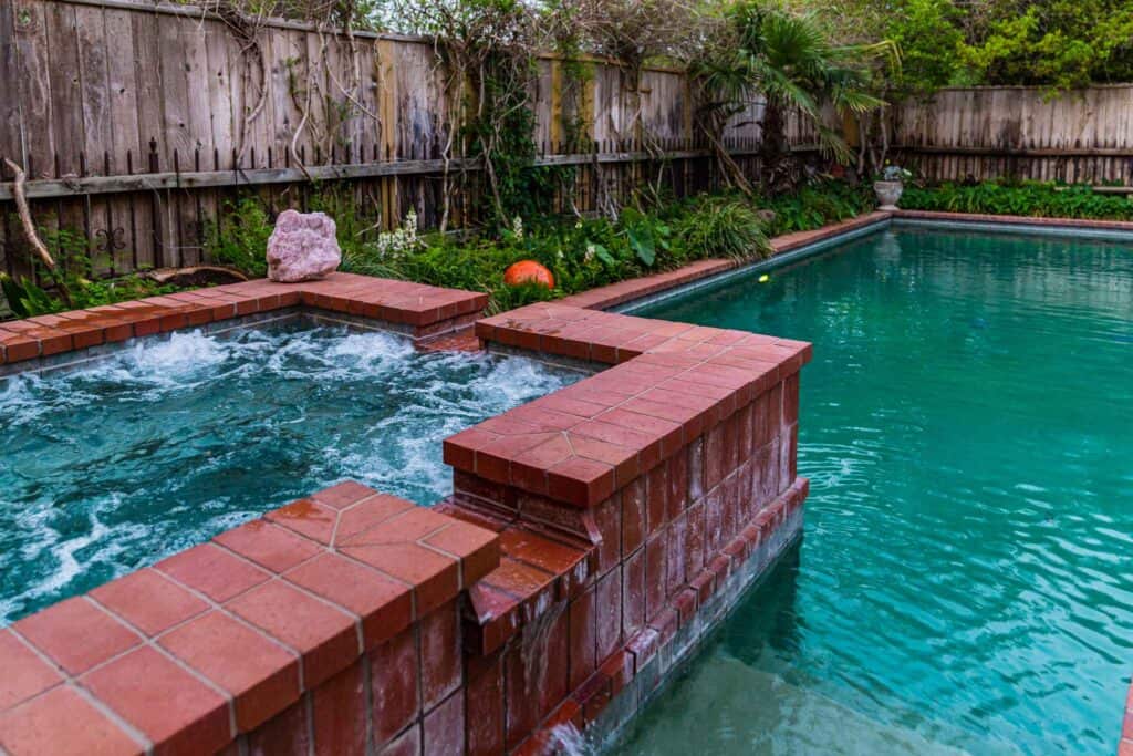 Hot tub and pool 