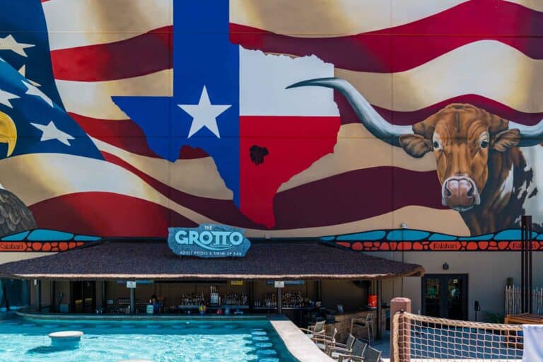 A Guide to Kalahari Resorts & Indoor Waterpark - My Curly Adventures