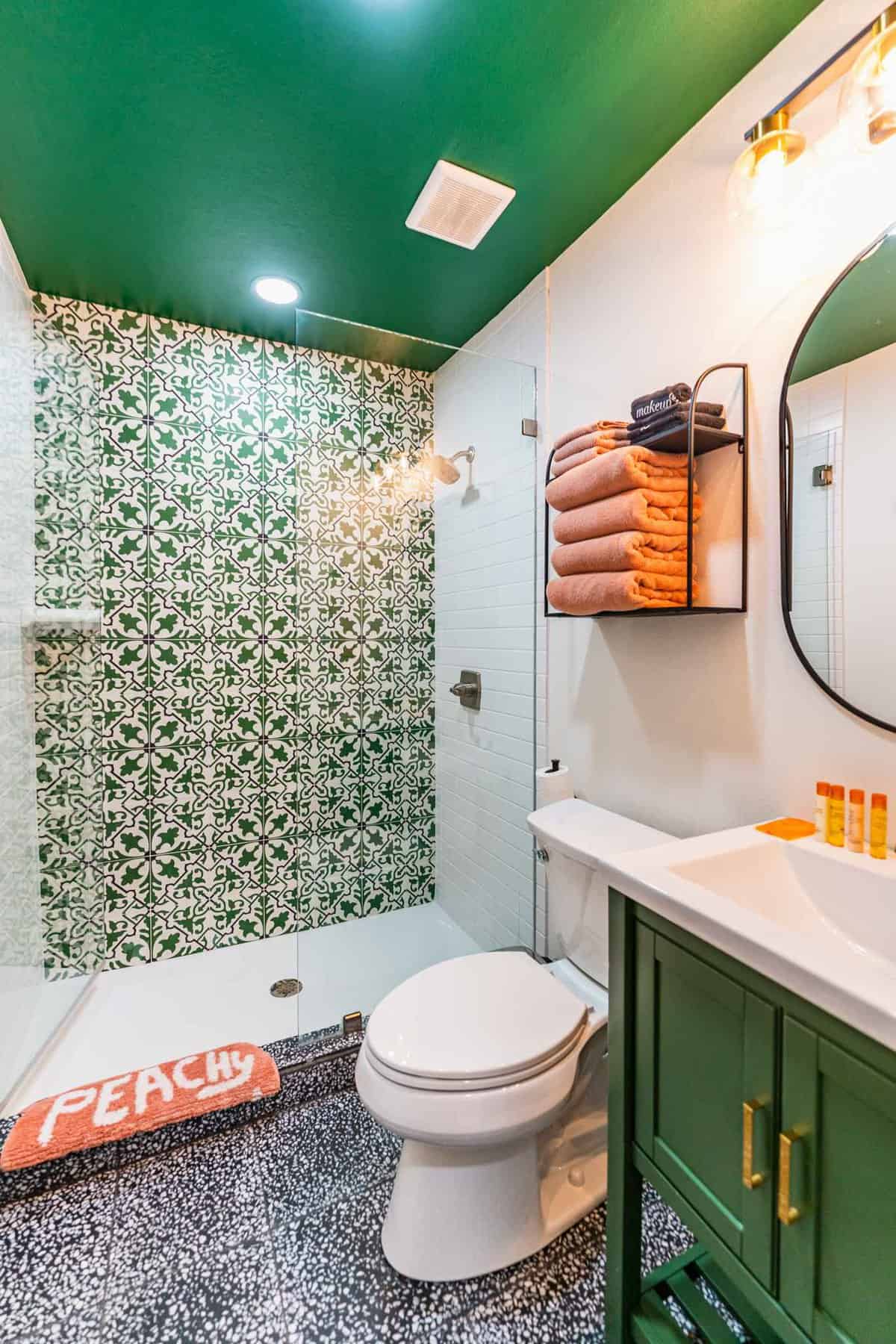 Where to Stay in Waco TX This Weekend The Colorful Suites at Uptown