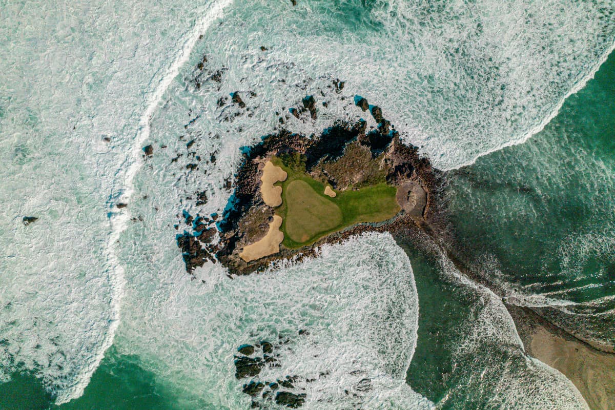 Bird's eye view of the "Tale of the Whale" 3B hole