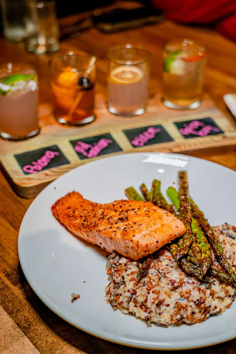 Piece of salmon with asparagus and 