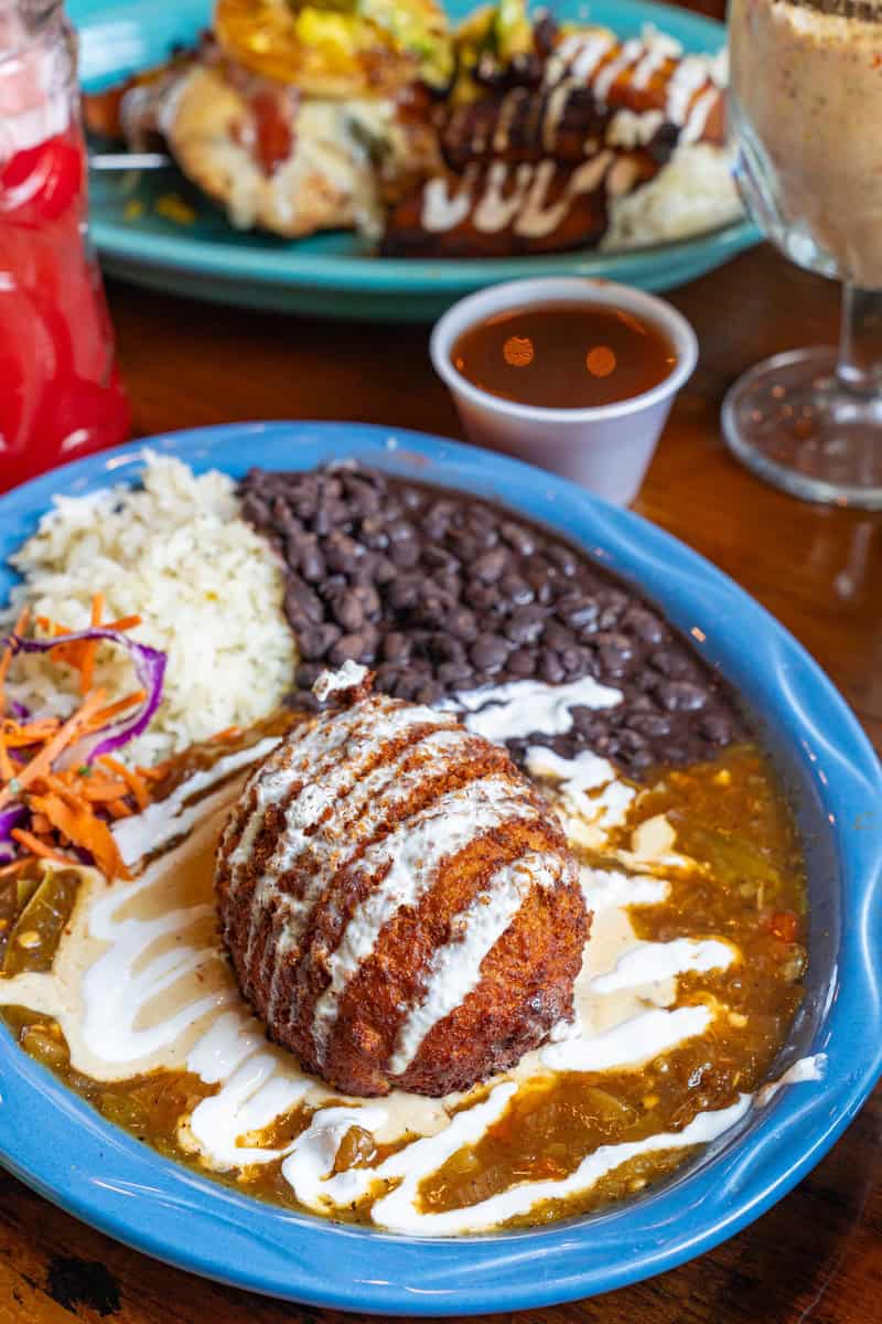 A plate of chile relleno