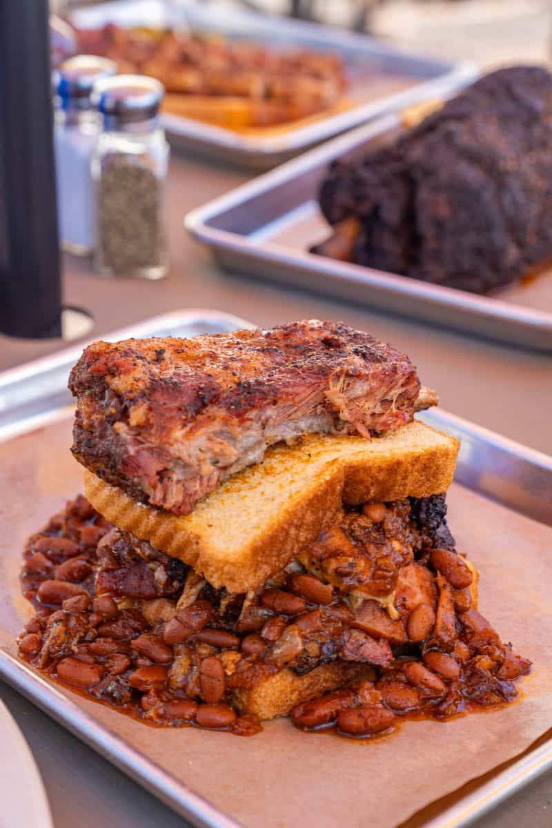 Barbecue rib sandwich on toast 