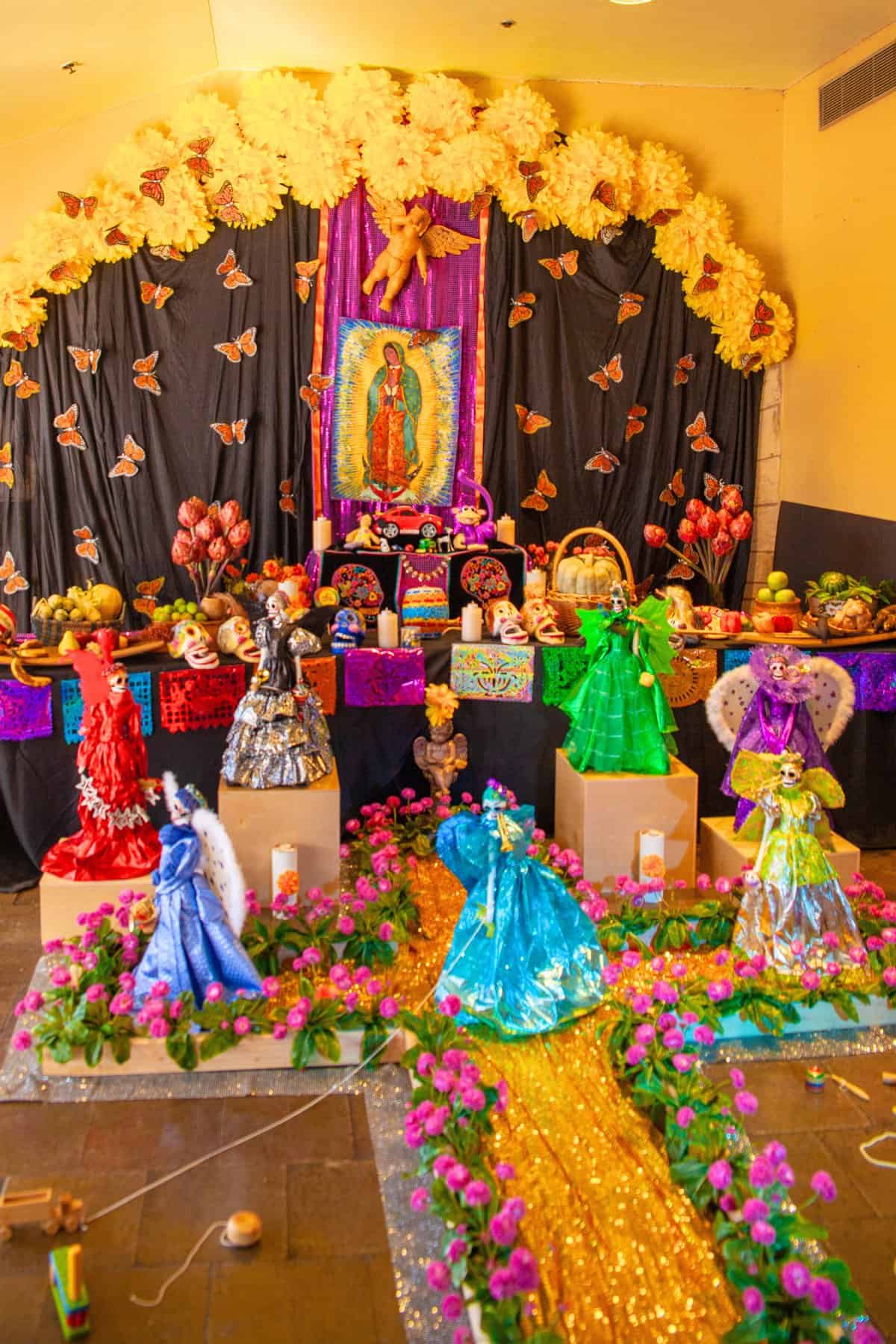 A vibrant Day of the Dead altar