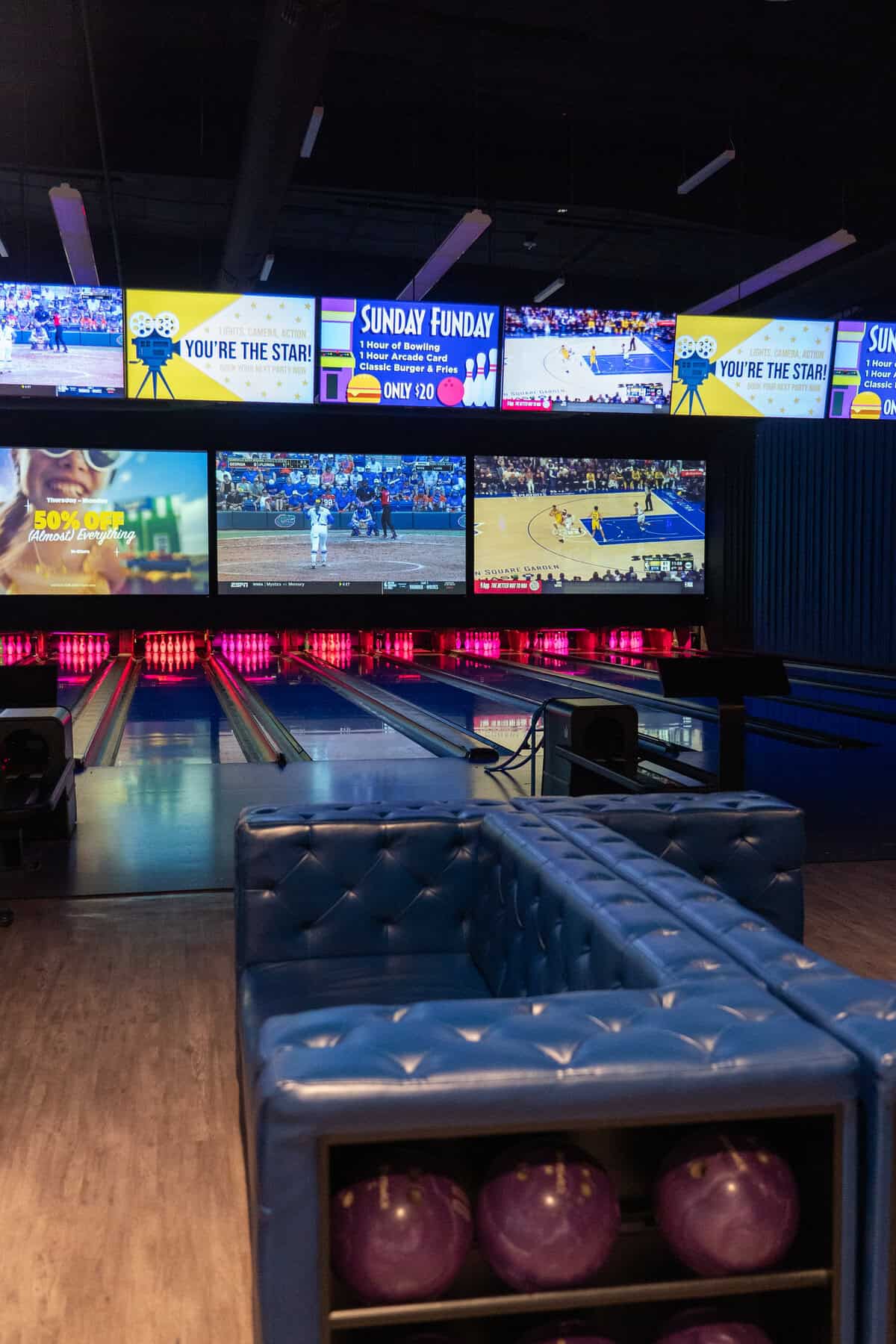 best restaurants in corsicana tx - Schulman's Movie Bowl Grille - bowling