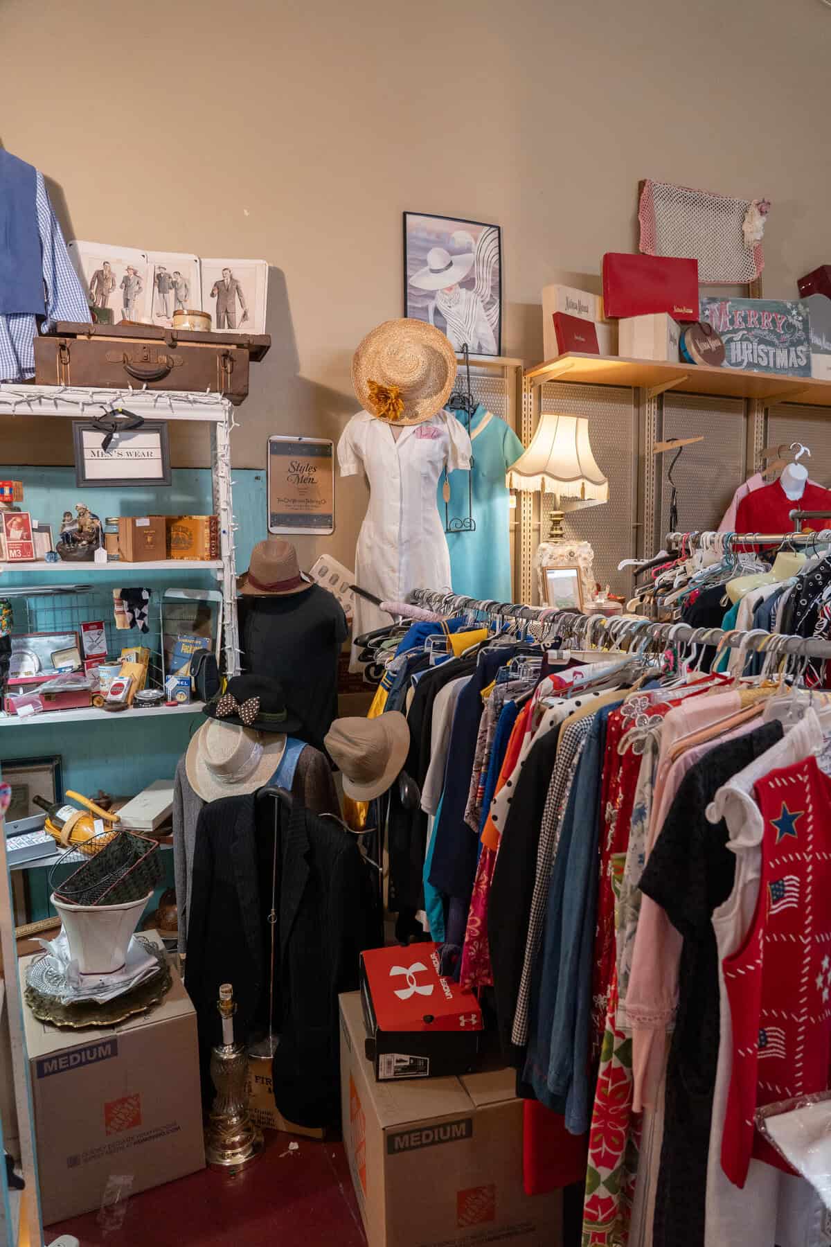 corsicana arts & entertainment district - emporium 1905 vintage clothing