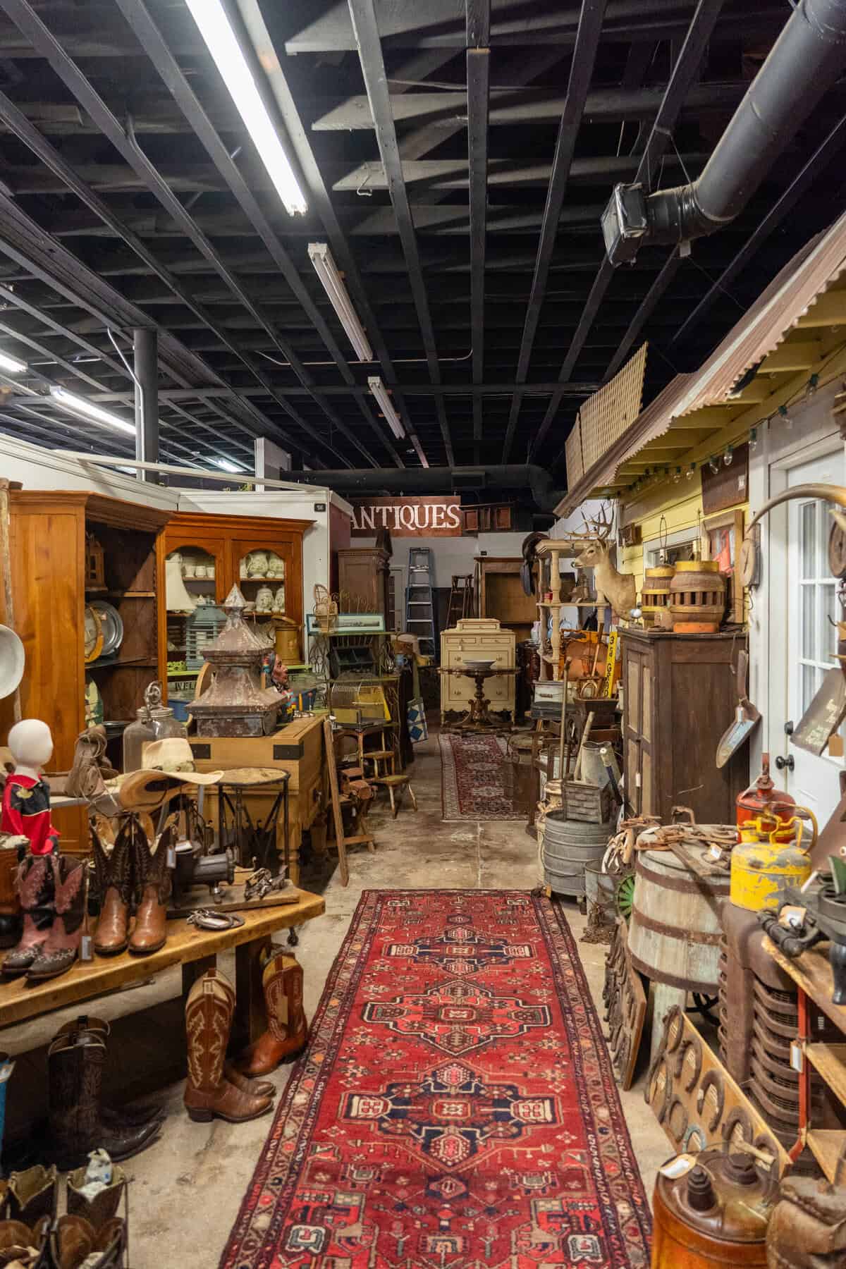 corsicana arts & entertainment district - the corner shop antique