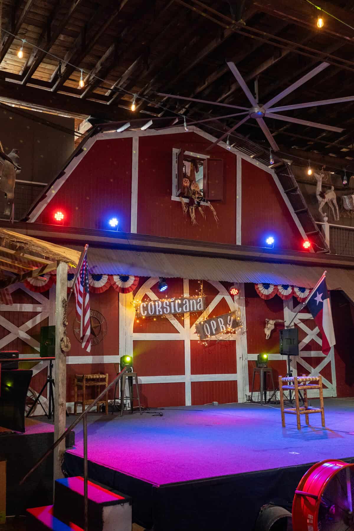 historical spot in corsicana texas - corsicana opry stage