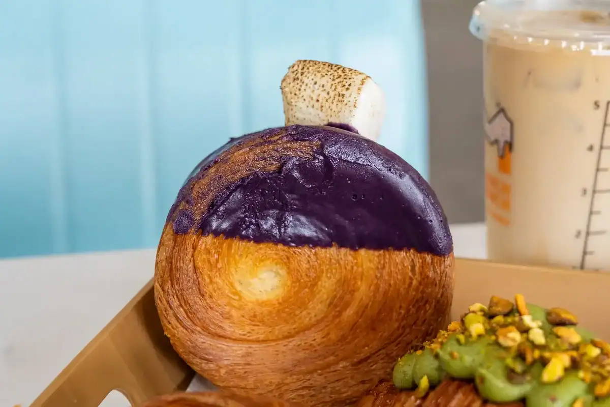 Ube croissant and colorful drinks from MunchMunch